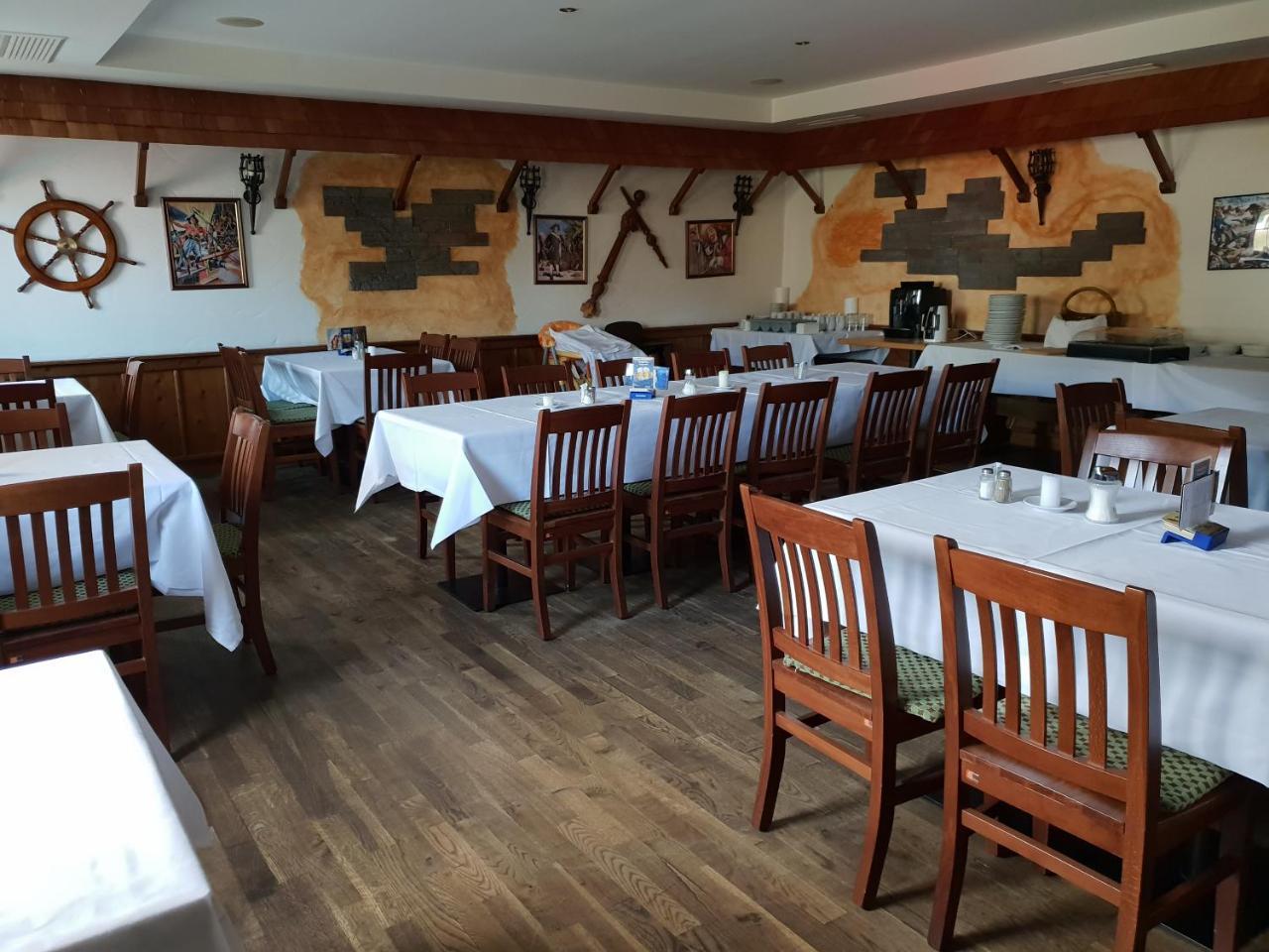 Pirates Hotel هاينبرغ آن دير دوناو المظهر الخارجي الصورة